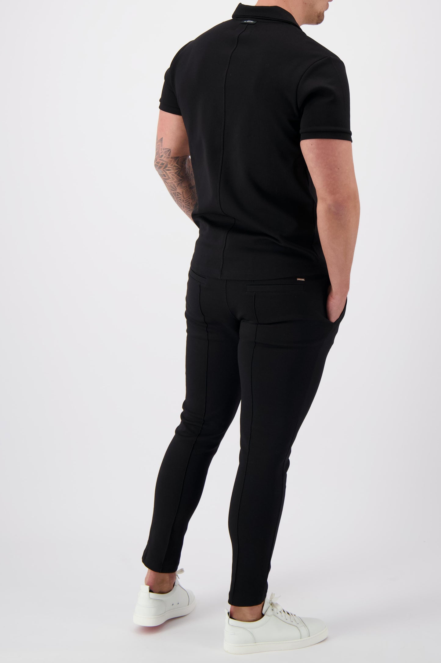 SET SIGNATURE | BLACK