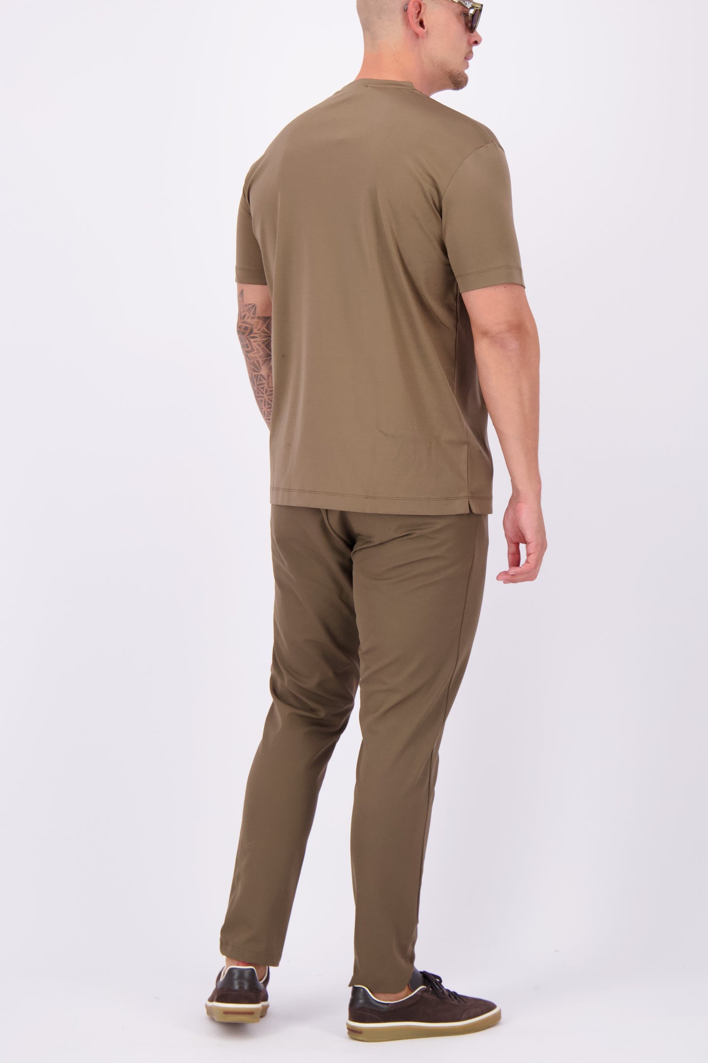 Les Brutes mocha tshirt mercerised t-shirt glans bruin
