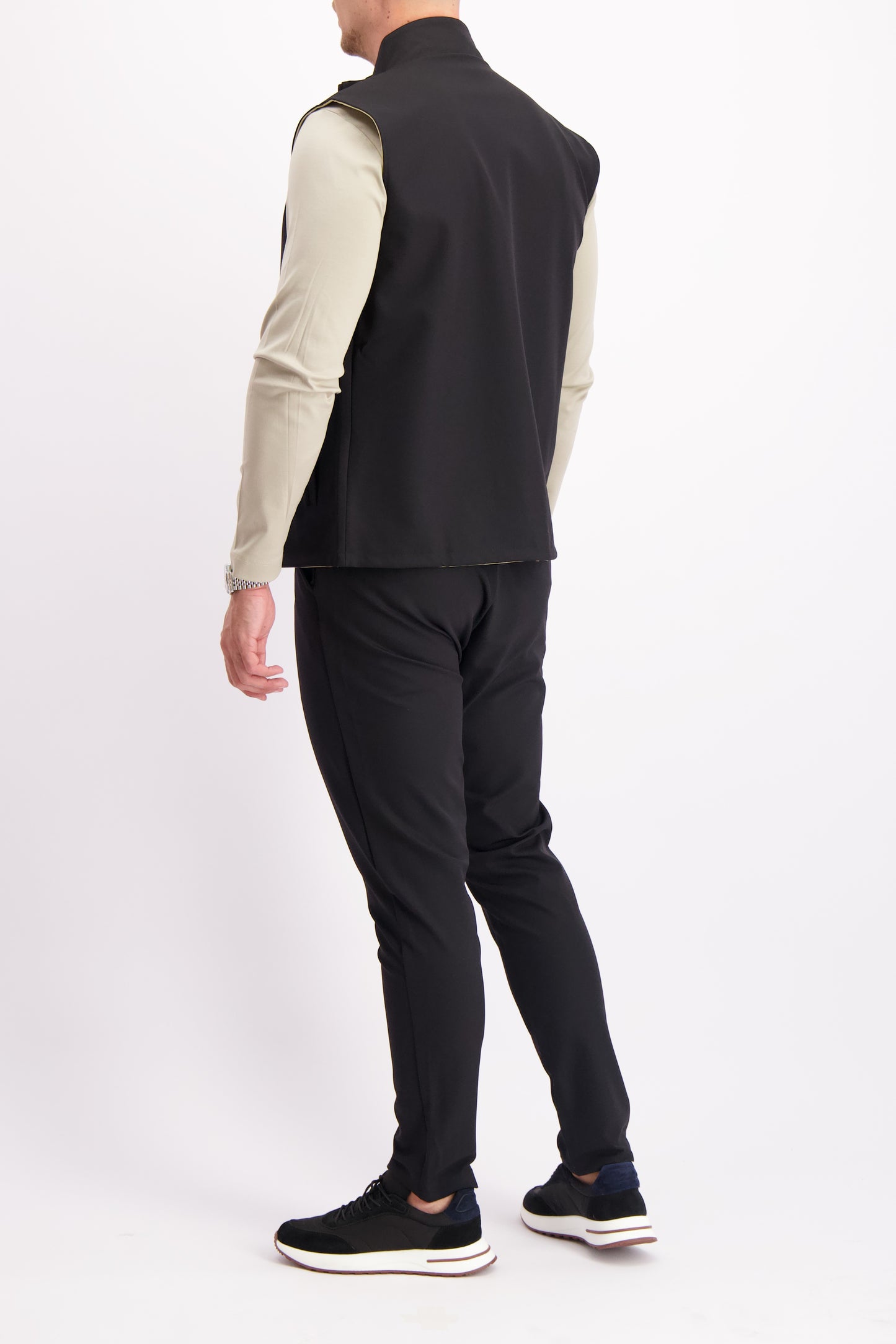 TECH BODYWARMER REVERSIBLE | BLACK+SAND