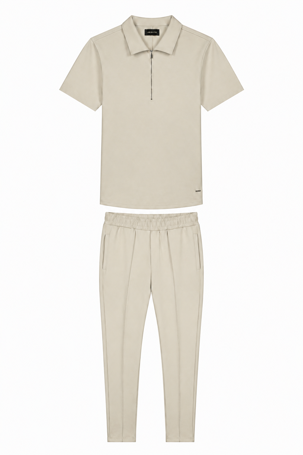 Les Brutes matching set with polo and trousers in Beige. Timeless fashion for men with a smart casual look
