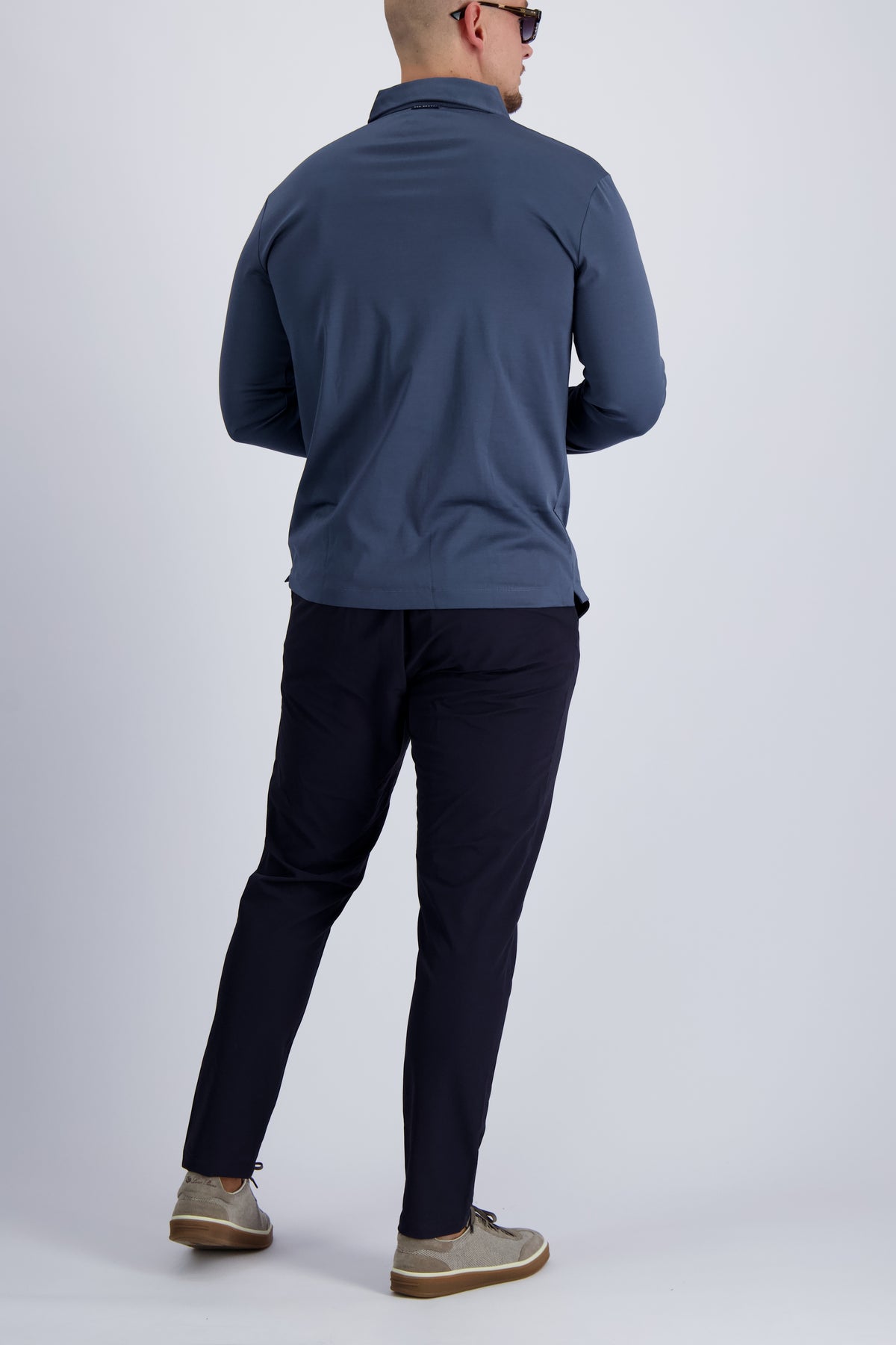 Les Brutes Premium mercerised polo with longsleeves in Blue. Designed with a comfort fitting and luxury looks for men. 