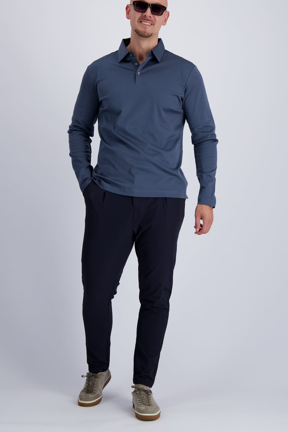 Les Brutes Premium mercerised polo with longsleeves in Blue. Designed with a comfort fitting and luxury looks for men. 