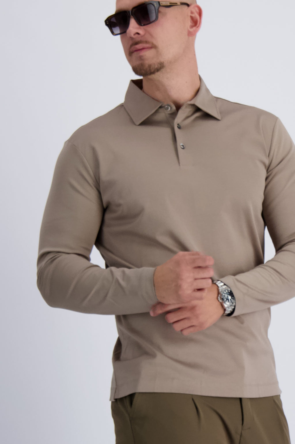 Les Brutes luxury polo in double mercerised cotton in color Taupe. Premium menswear with timeless design.