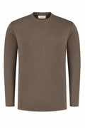 Luxury Brown T-shirt with longsleeves in mercerised cotton. Premium quality with timeless design for men. 
