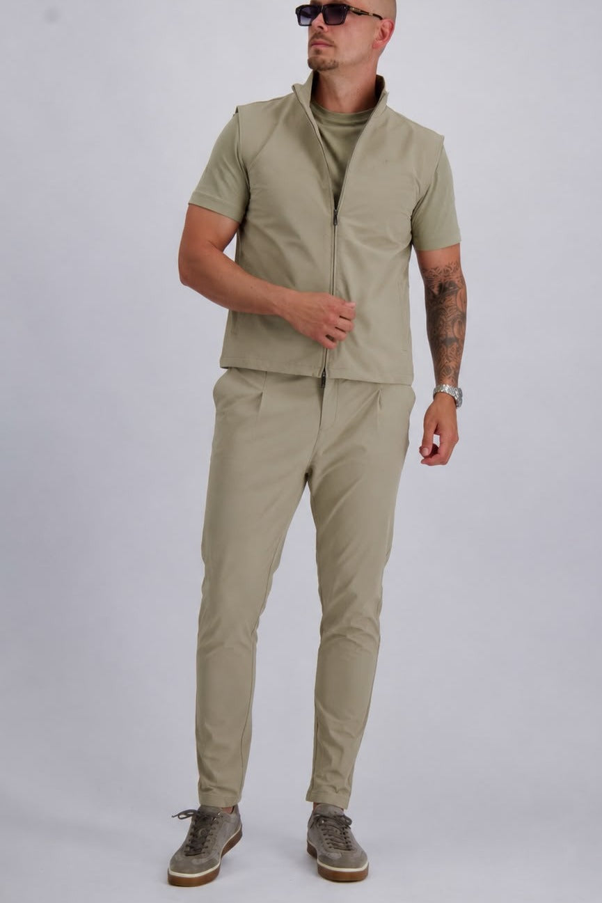 Les Brutes luxury tech bodywarmer in beige. A premium bodywarmer for all seasons. 