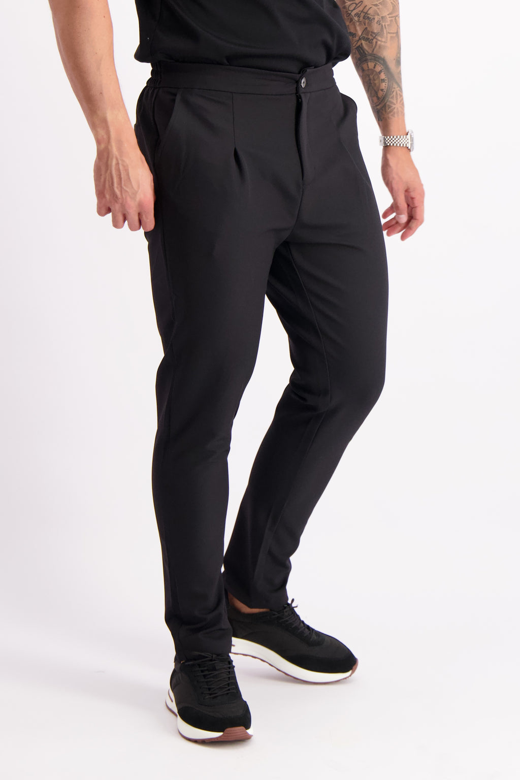 Les Brutes Tech Pantalon for men tailored fit in performance fabric