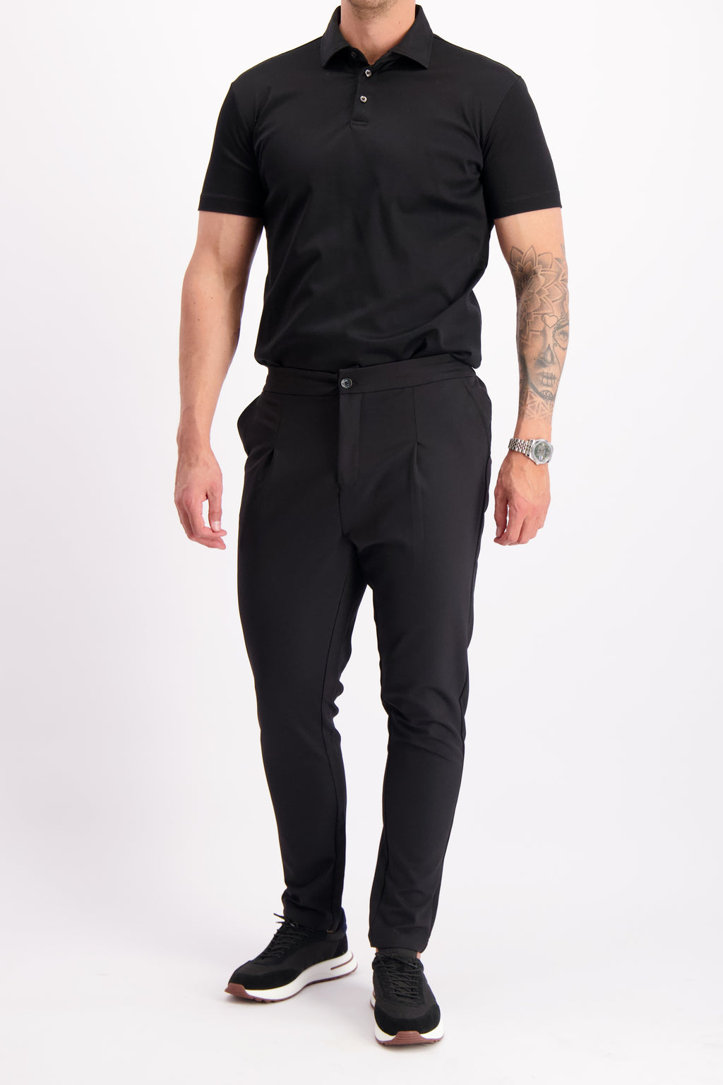 Tech Pantalon for men – front view, tailored fit in performance fabric
