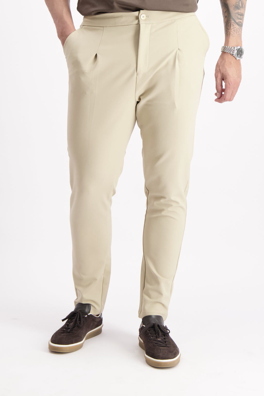 Les Brutes Tech trouser for men tailored fit. Tech broek beige