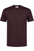 Les Brutes luxury t-shirt for men in dark red. Crafted with high quality double mercerised supima cotton for extra comfort and a luxurious look