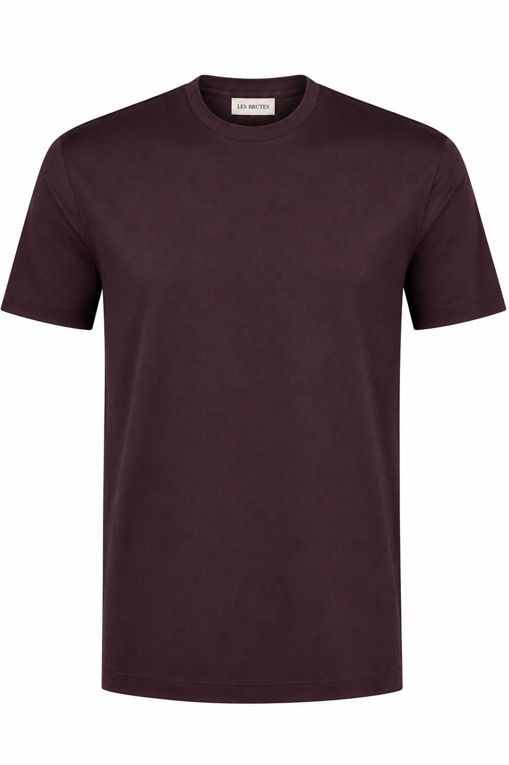 Les Brutes luxury t-shirt for men in dark red. Crafted with high quality double mercerised supima cotton for extra comfort and a luxurious look