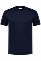 Les Brutes luxury t-shirt for men in dark blue / navy. Crafted with high quality double mercerised supima cotton for extra comfort and a luxurious look