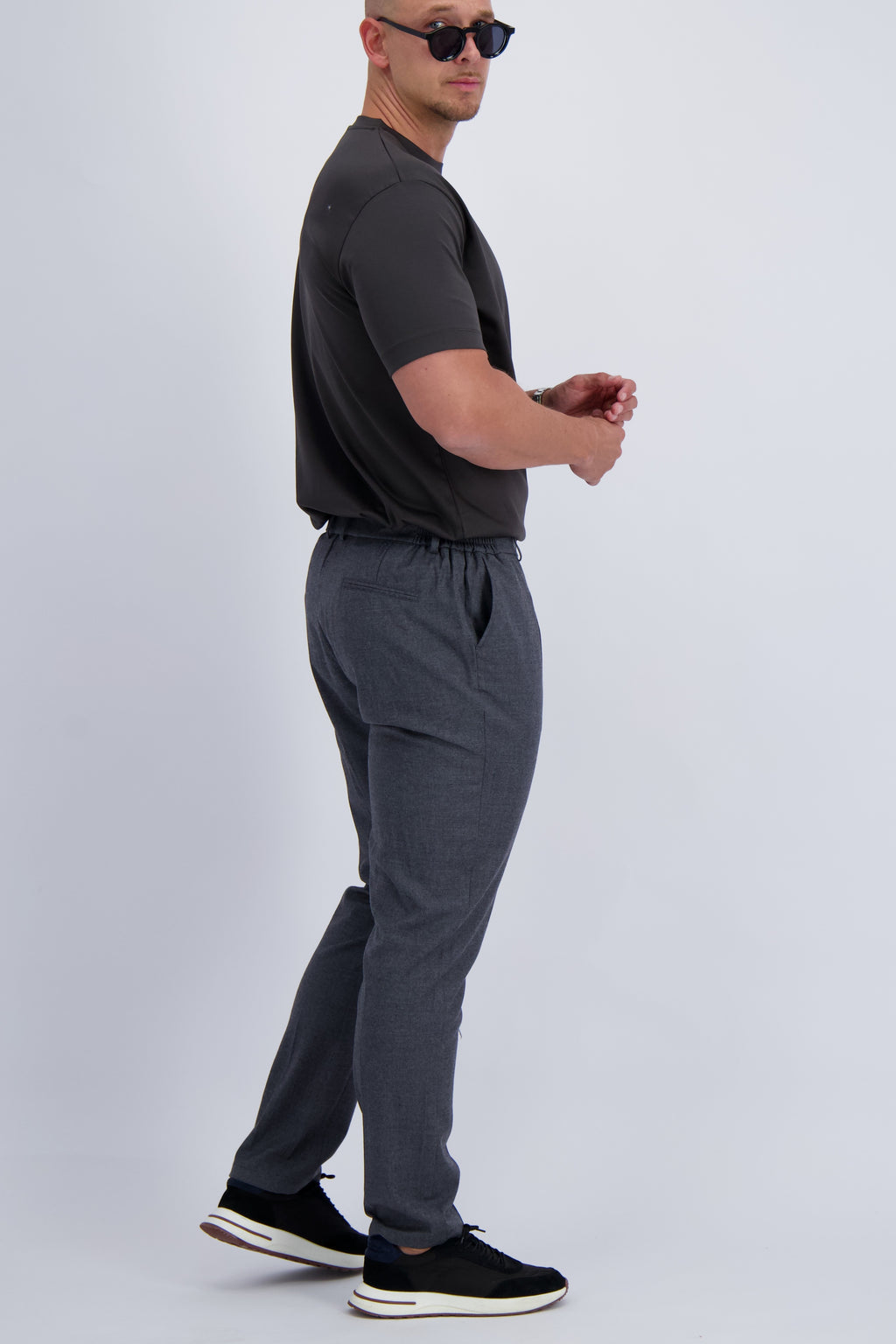 Les Brutes luxury double mercerised t-shirt in dark grey. Crafted from premium supima cotton. A musthave with a timeless design for men