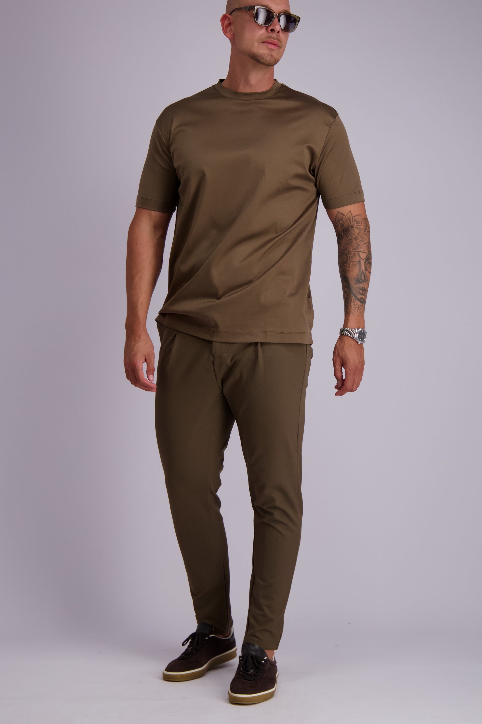 Les Brutes mocha tshirt mercerised t-shirt glans bruin