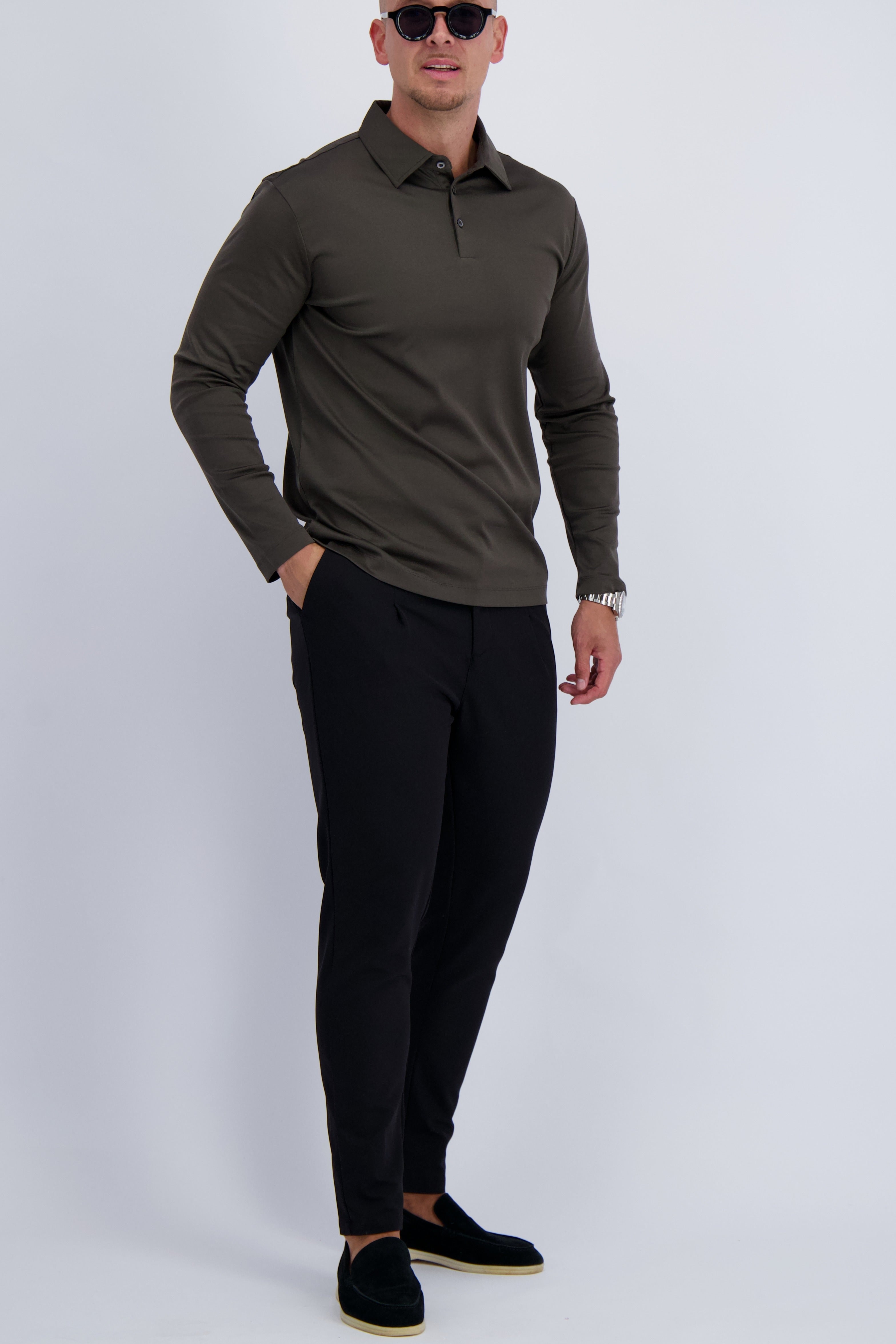 Les Brutes luxury polo in double mercerised cotton in color dark green. Premium mens wear with timeless design