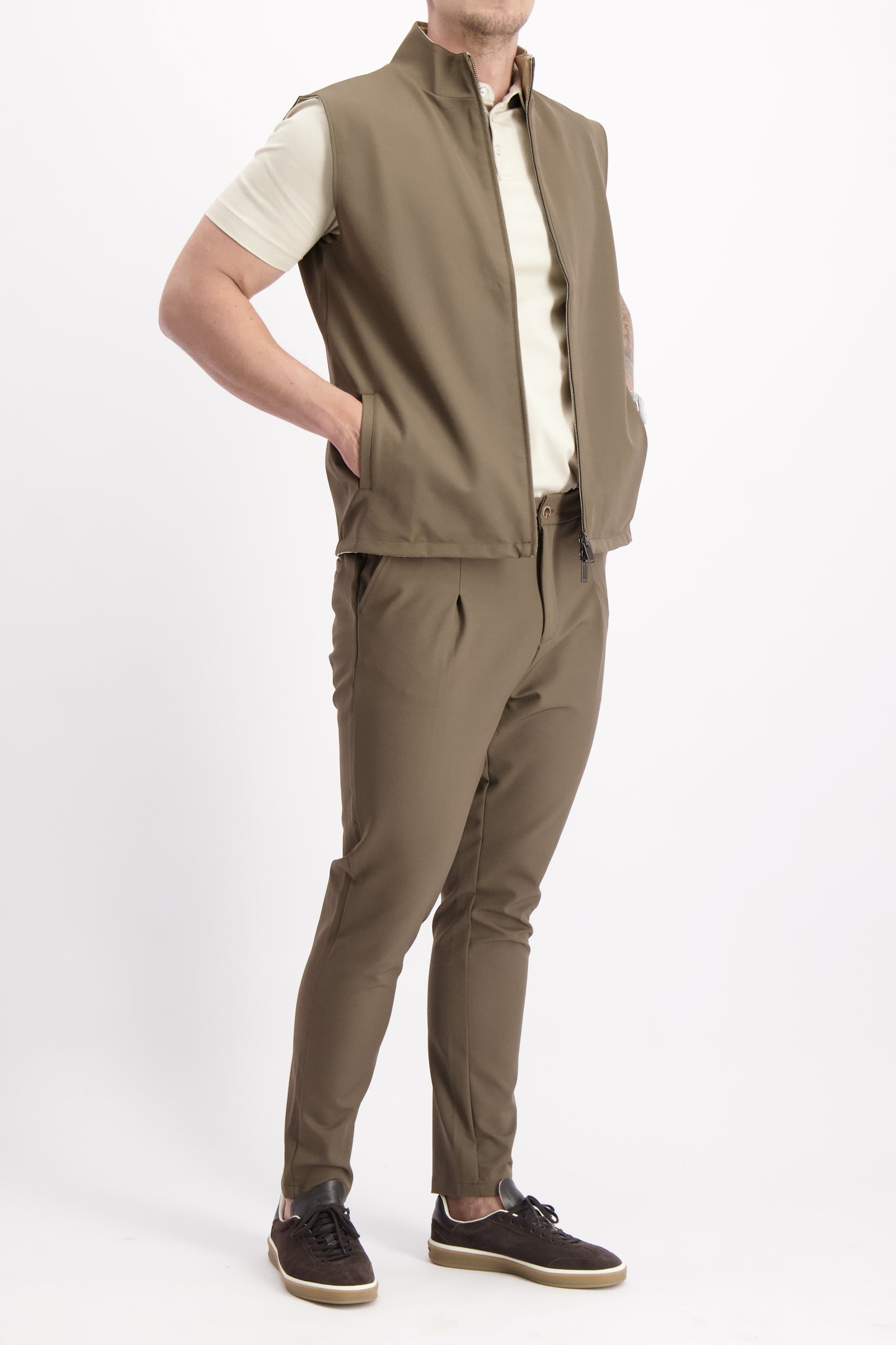 TECH BODYWARMER REVERSIBLE | BROWN+SAND
